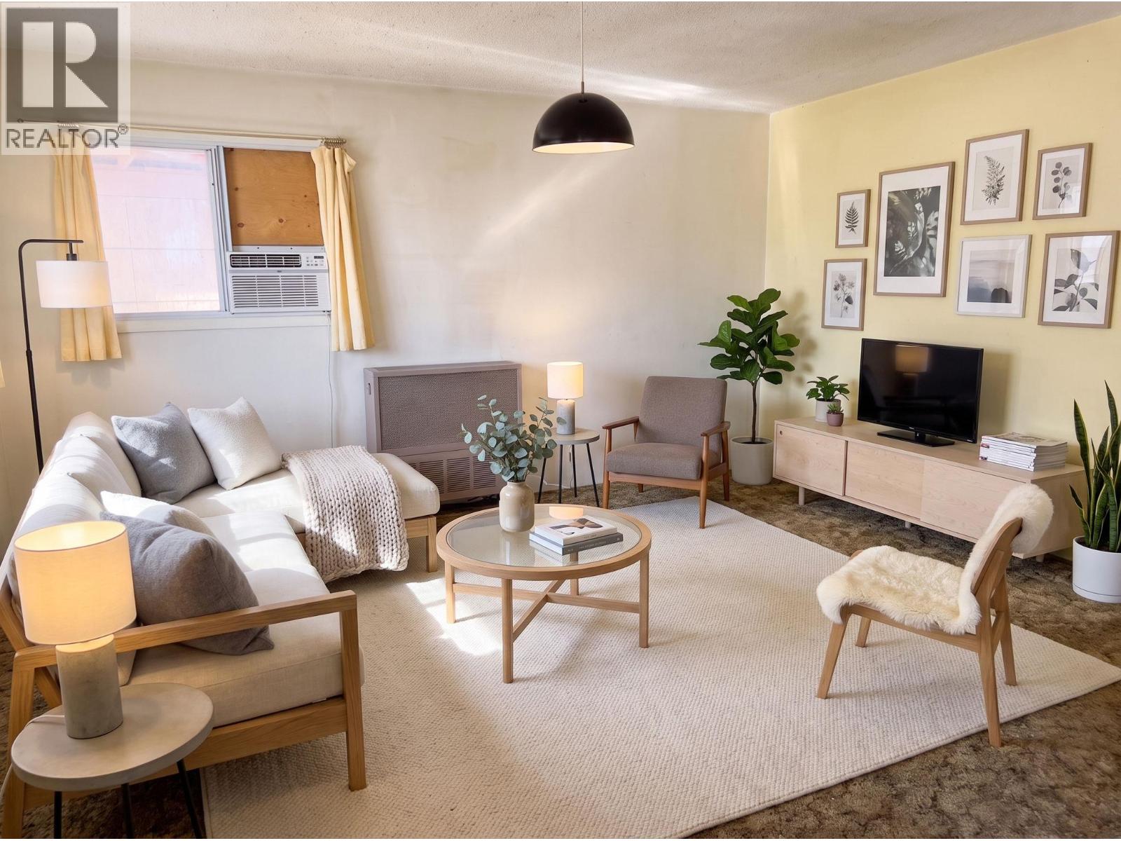 6002 Cottonwood Drive, Osoyoos, British Columbia  V0H 1V3 - Photo 3 - 10393508