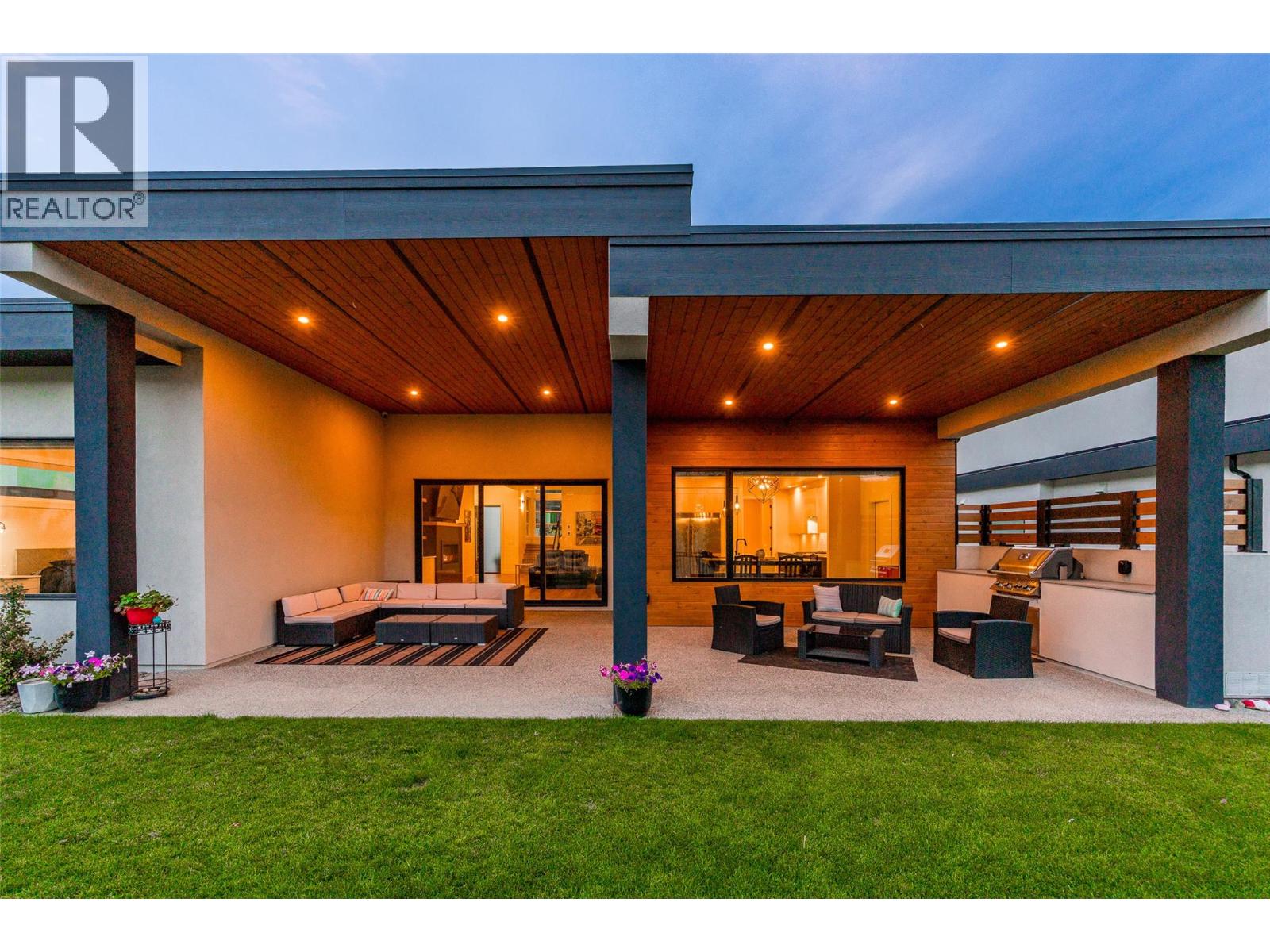 10245 Beacon Hill Drive, Lake Country, British Columbia  V4V 0A9 - Photo 10 - 10394226