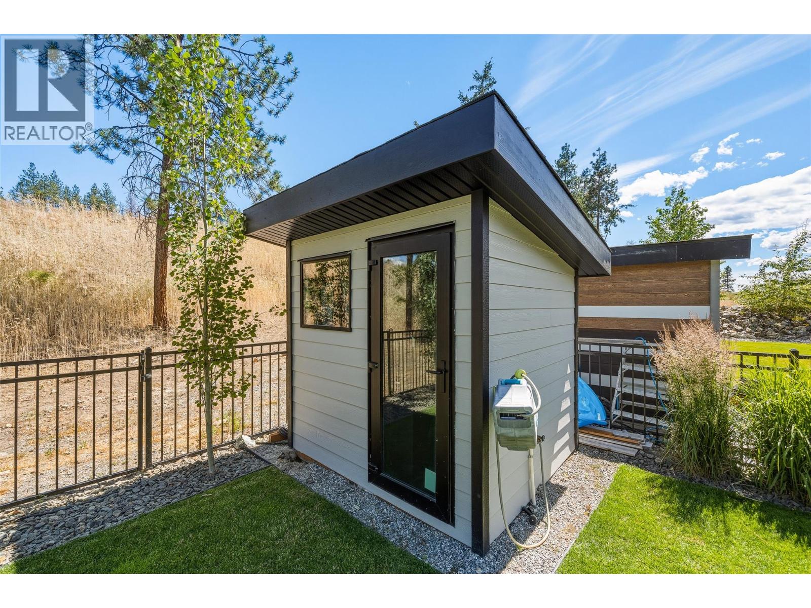 10245 Beacon Hill Drive, Lake Country, British Columbia  V4V 0A9 - Photo 70 - 10394226