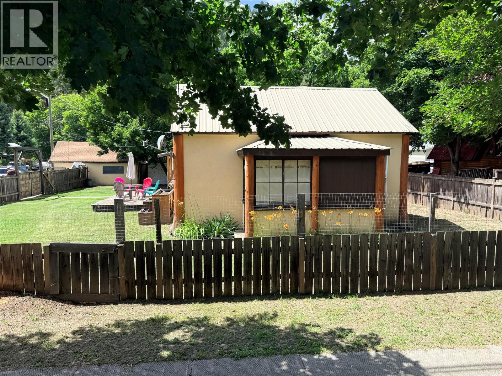 7727 Riverside Drive, Grand Forks, British Columbia  V0H 1H0 - Photo 34 - 10394350