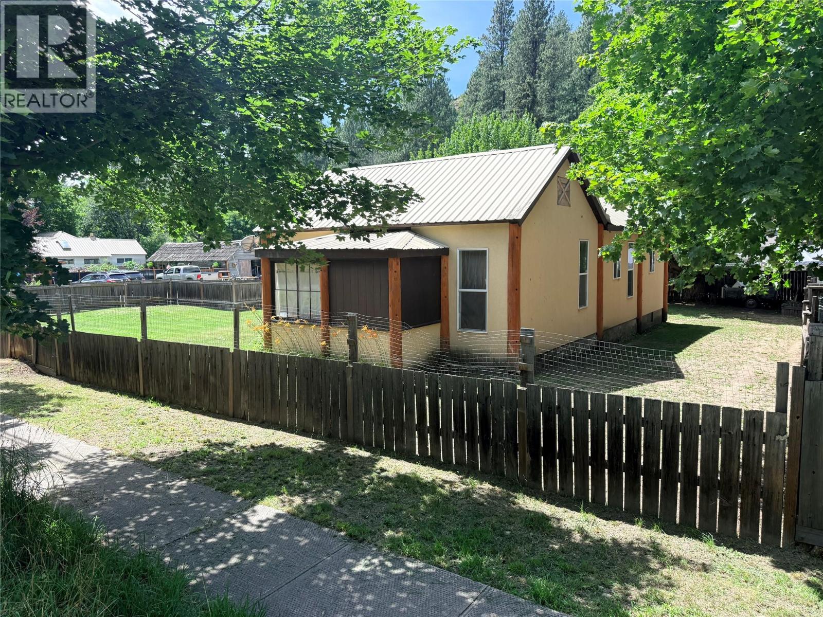 7727 Riverside Drive, Grand Forks, British Columbia  V0H 1H0 - Photo 35 - 10394350