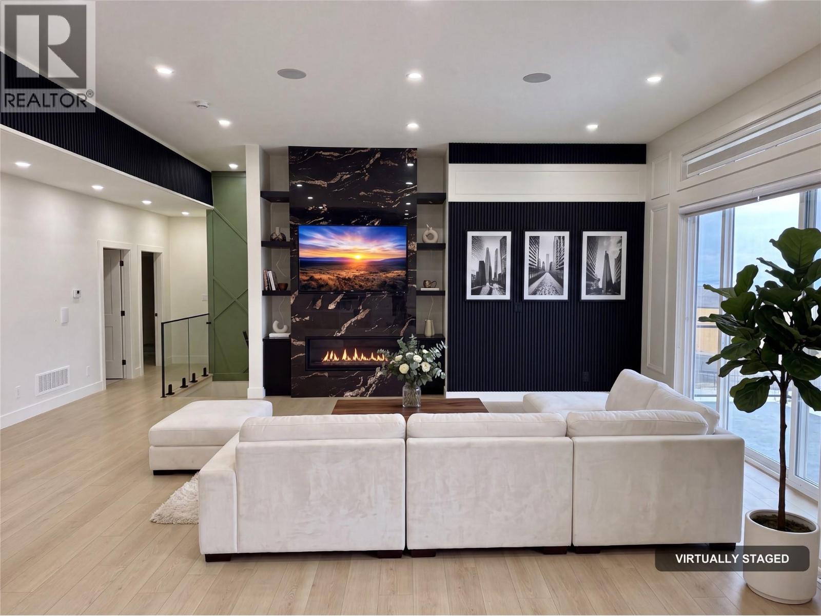 3806 Torrey Pines Drive, Osoyoos, British Columbia  V0H 1V4 - Photo 6 - 10394306