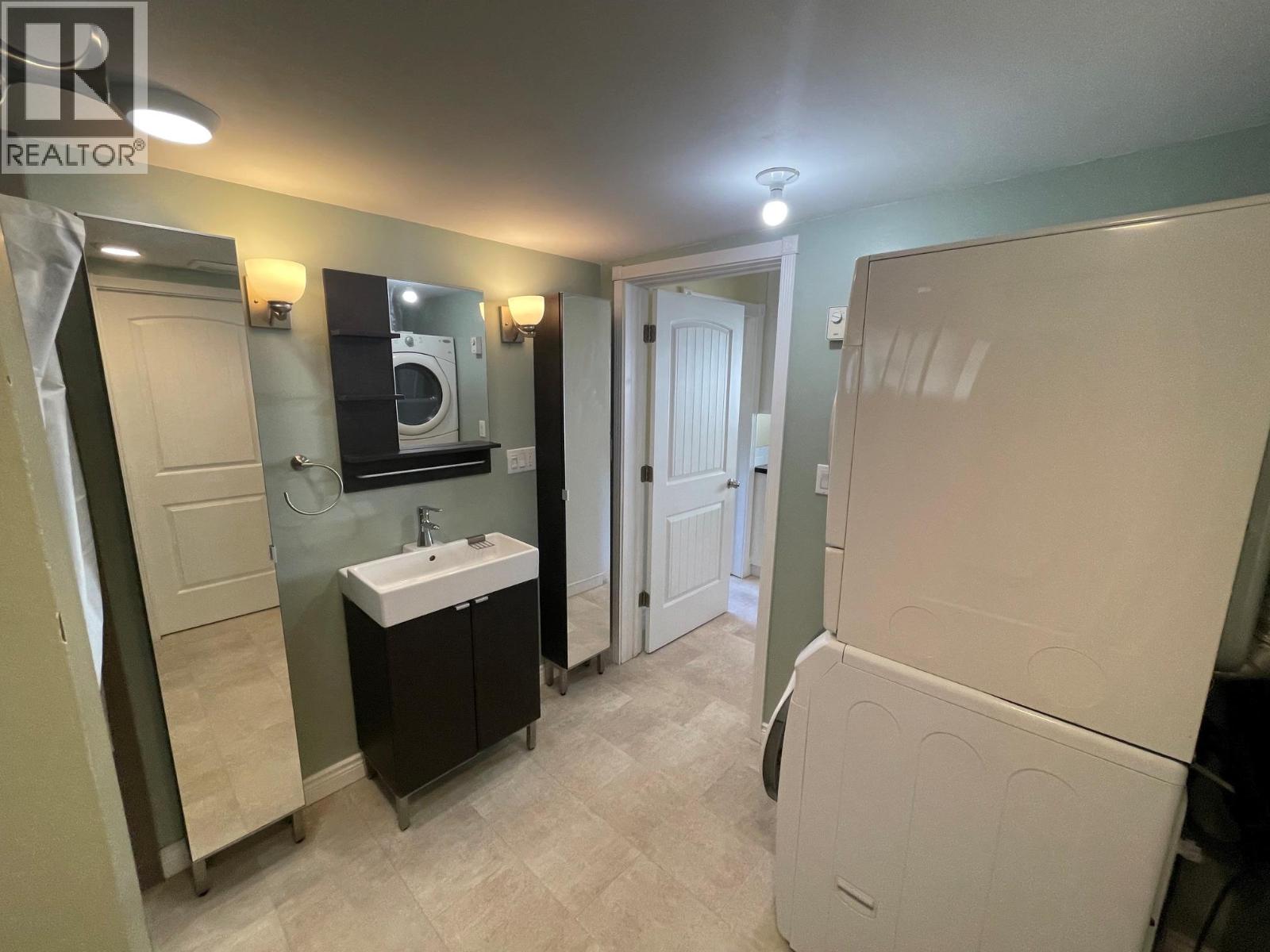 566 72nd Avenue, Grand Forks, British Columbia  V0H 1H0 - Photo 22 - 10394112