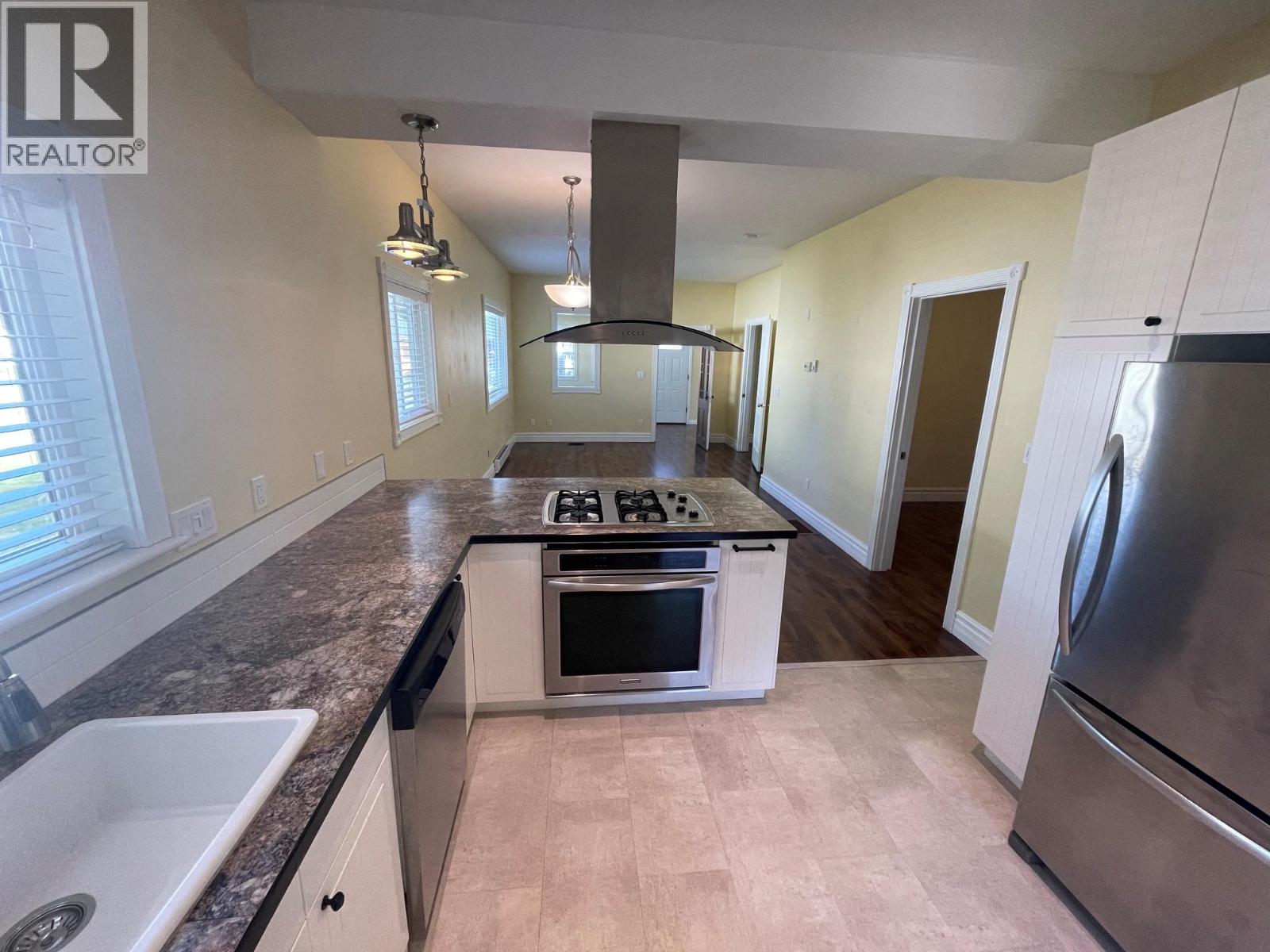 566 72nd Avenue, Grand Forks, British Columbia  V0H 1H0 - Photo 8 - 10394112