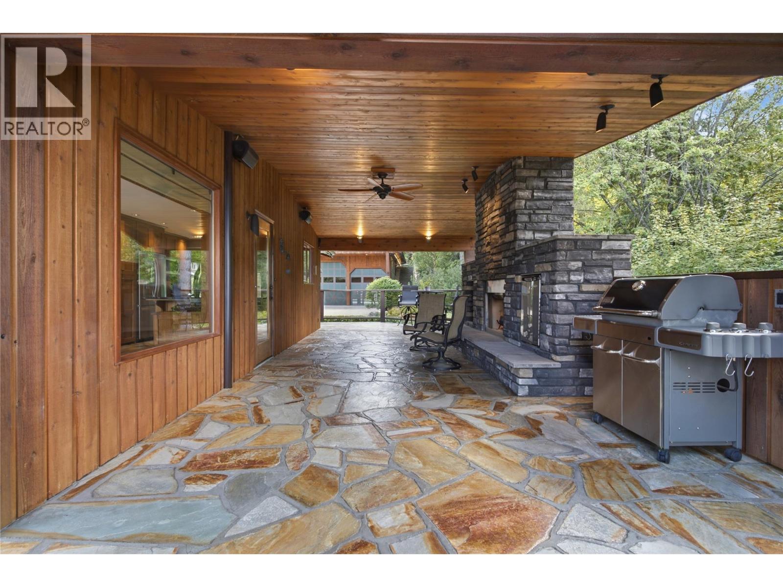 102 Sandner Road, Christina Lake, British Columbia  V0H 1E0 - Photo 22 - 10394018