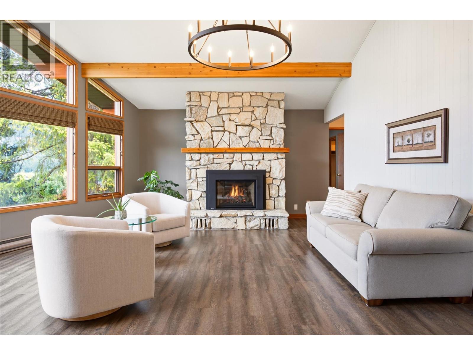 102 Sandner Road, Christina Lake, British Columbia  V0H 1E0 - Photo 26 - 10394018