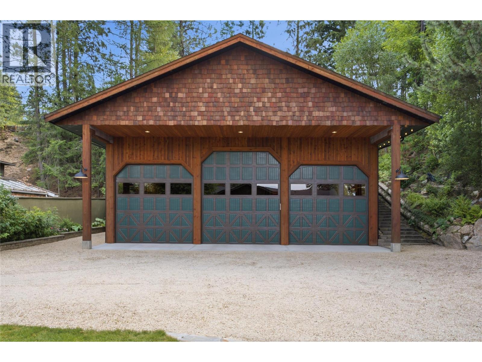 102 Sandner Road, Christina Lake, British Columbia  V0H 1E0 - Photo 9 - 10394018