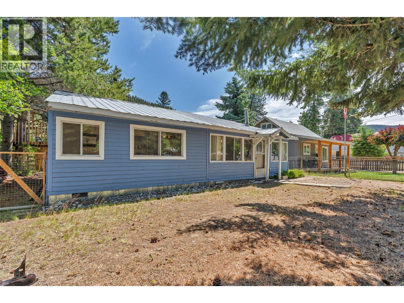 2637 Otter Avenue, Tulameen, British Columbia  V0X 1W0 - Photo 5 - 10394358