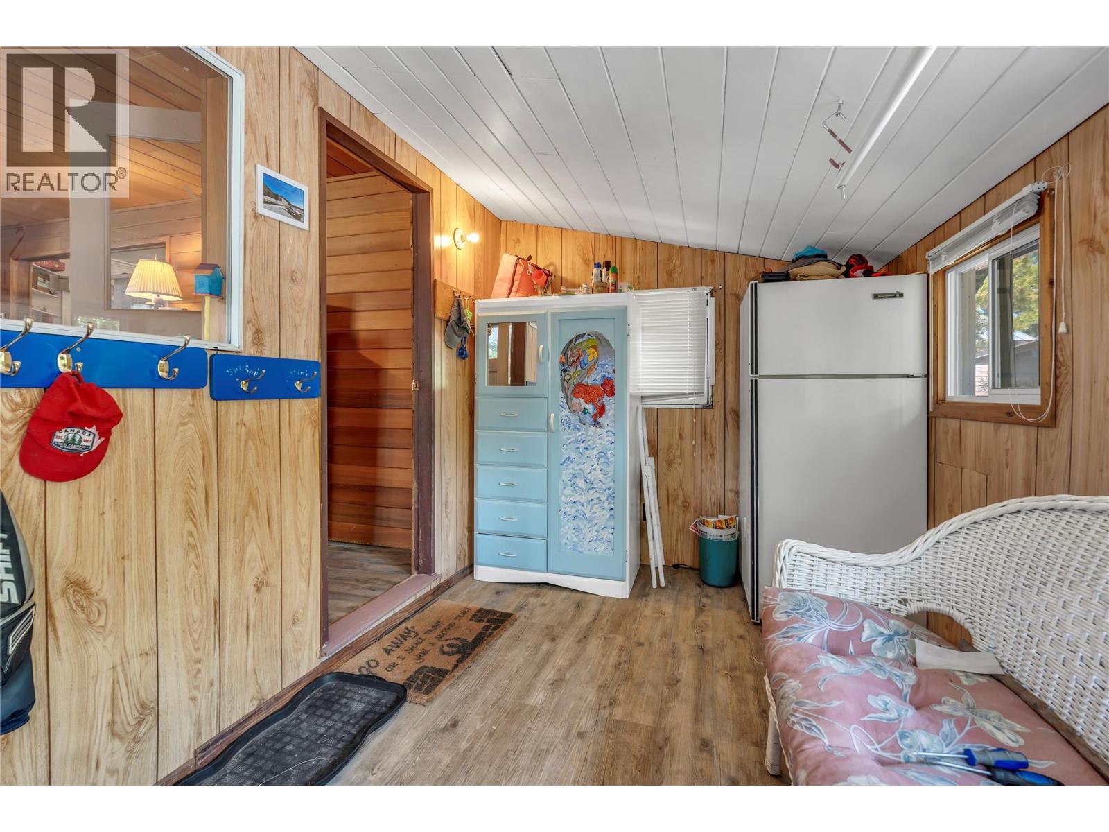 2637 Otter Avenue, Tulameen, British Columbia  V0X 1W0 - Photo 9 - 10394358