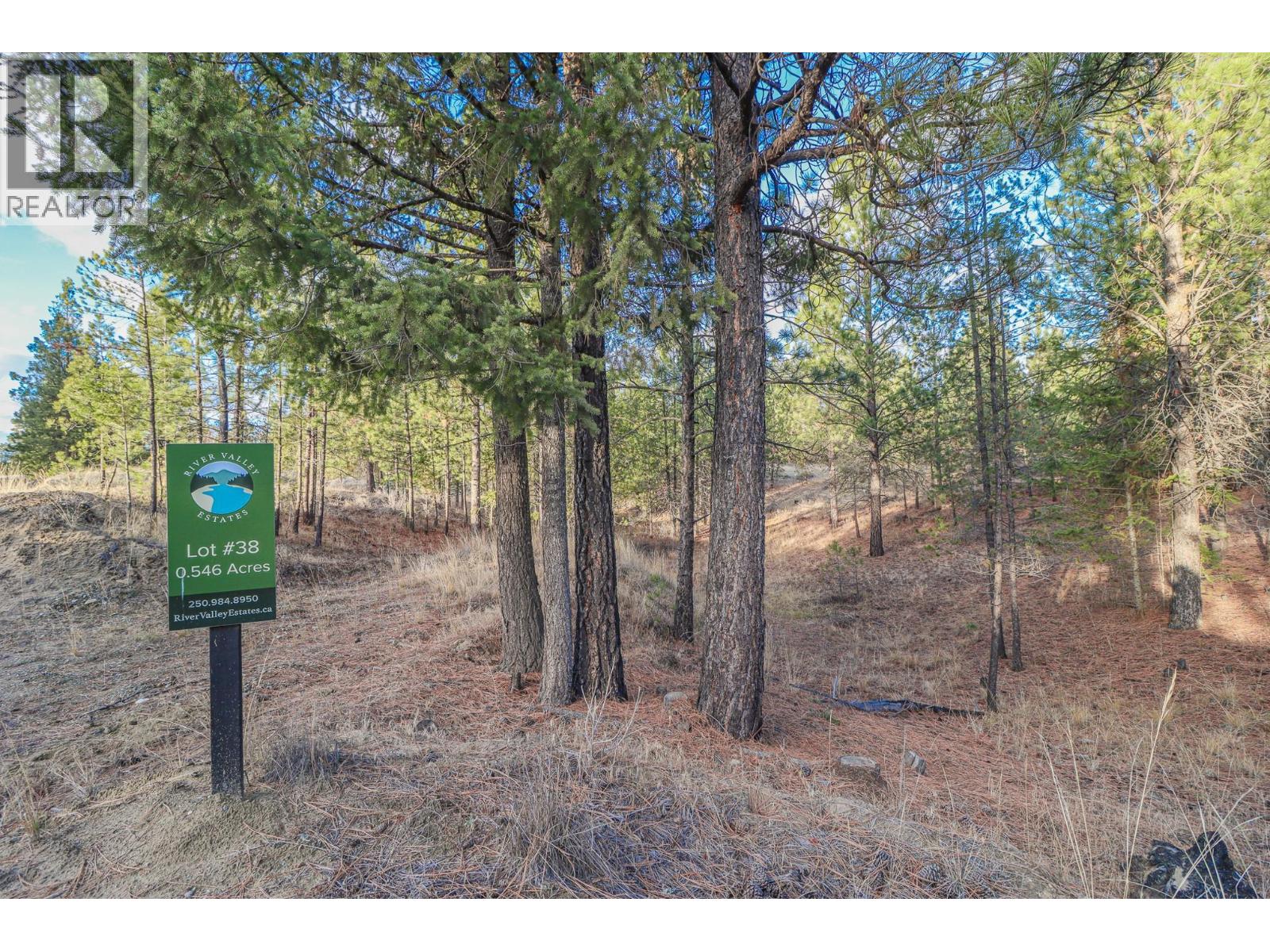 201 Corral Boulevard, Cranbrook, British Columbia  V1C 0C2 - Photo 1 - 10394097