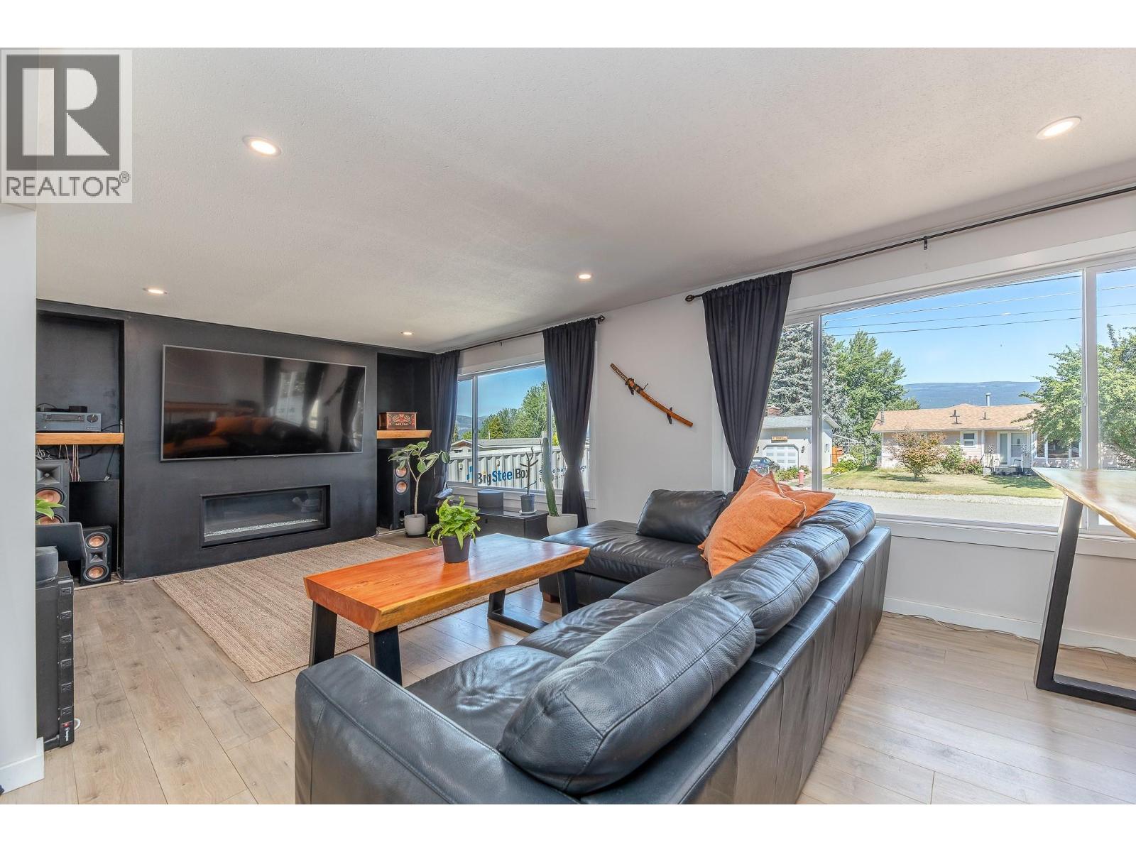 12610 Wright Avenue, Summerland, British Columbia  V0H 1Z0 - Photo 12 - 10394037