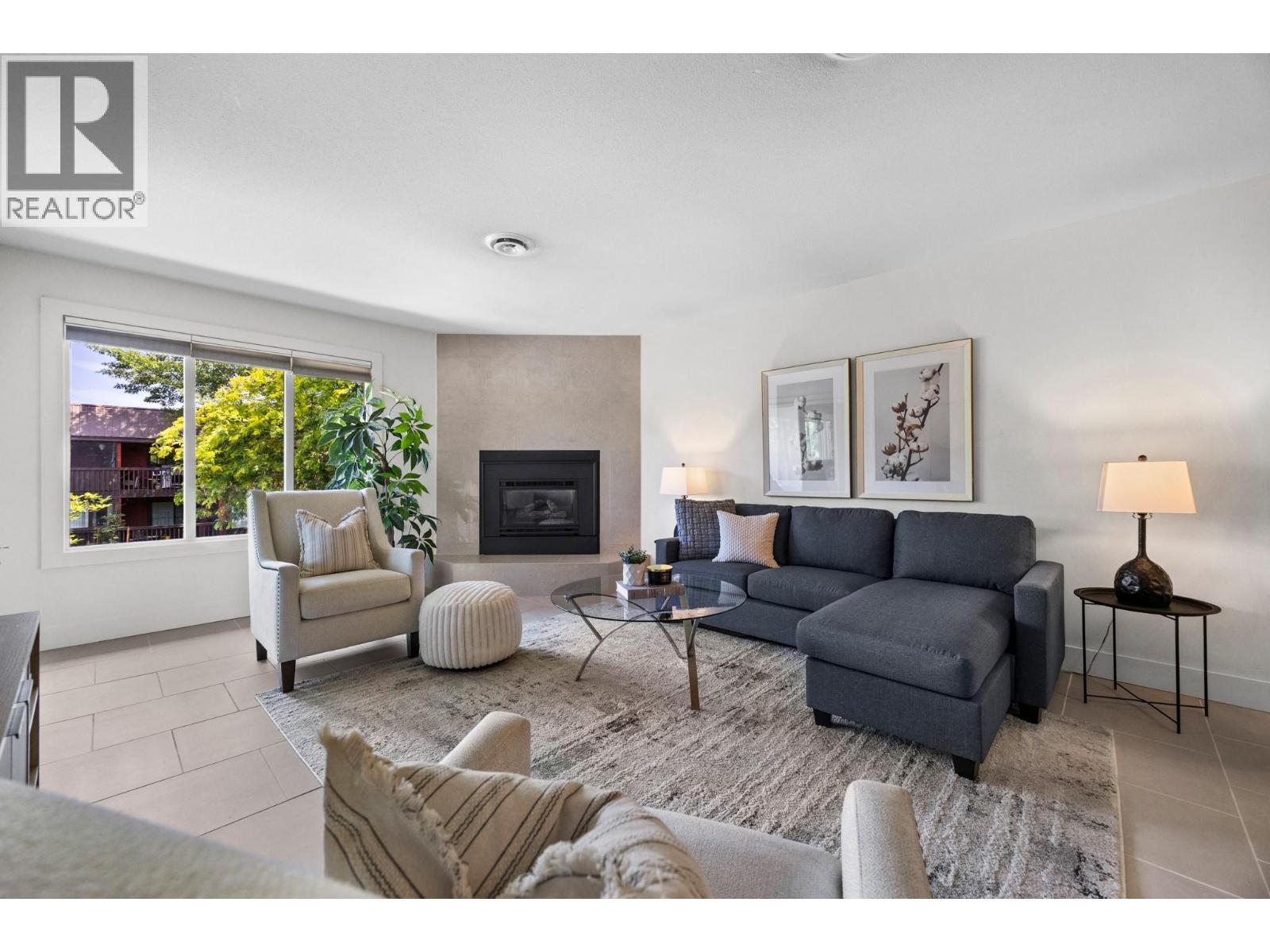 1870 Parkinson Way Unit# 201, Kelowna, British Columbia  V1Y 8C9 - Photo 1 - 10393926