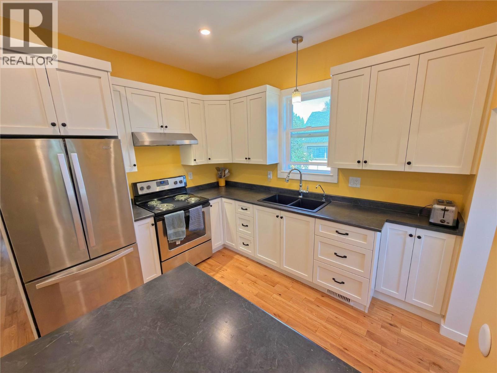 54 Billiter Avenue, Princeton, British Columbia  V0X 1W0 - Photo 16 - 10394317
