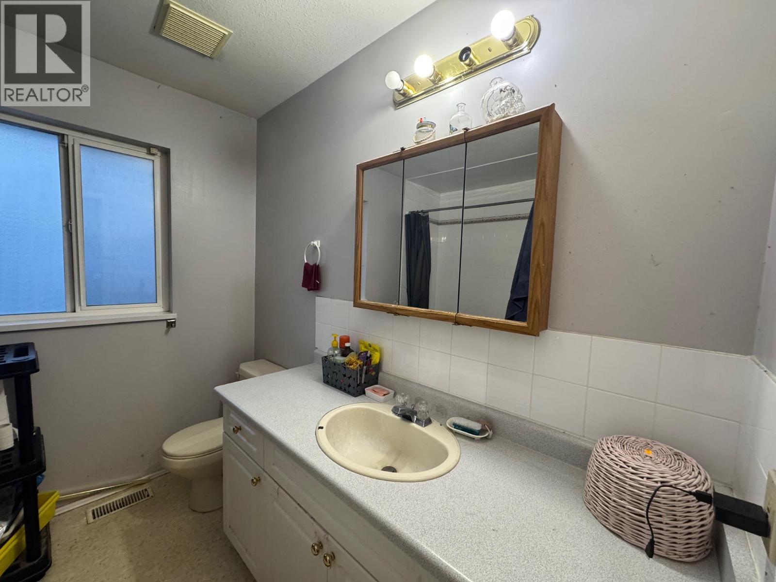 1407 Fir Avenue, Merritt, British Columbia  V1K 1L1 - Photo 9 - 10394360