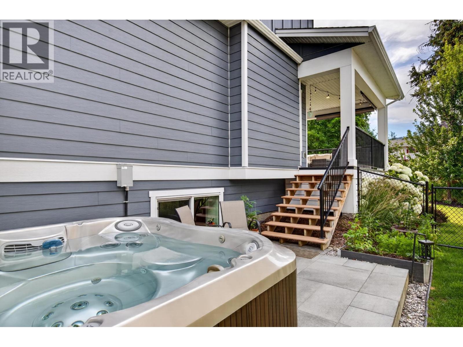 4649 Raymer Road, Kelowna, British Columbia  V1W 1J4 - Photo 12 - 10394270