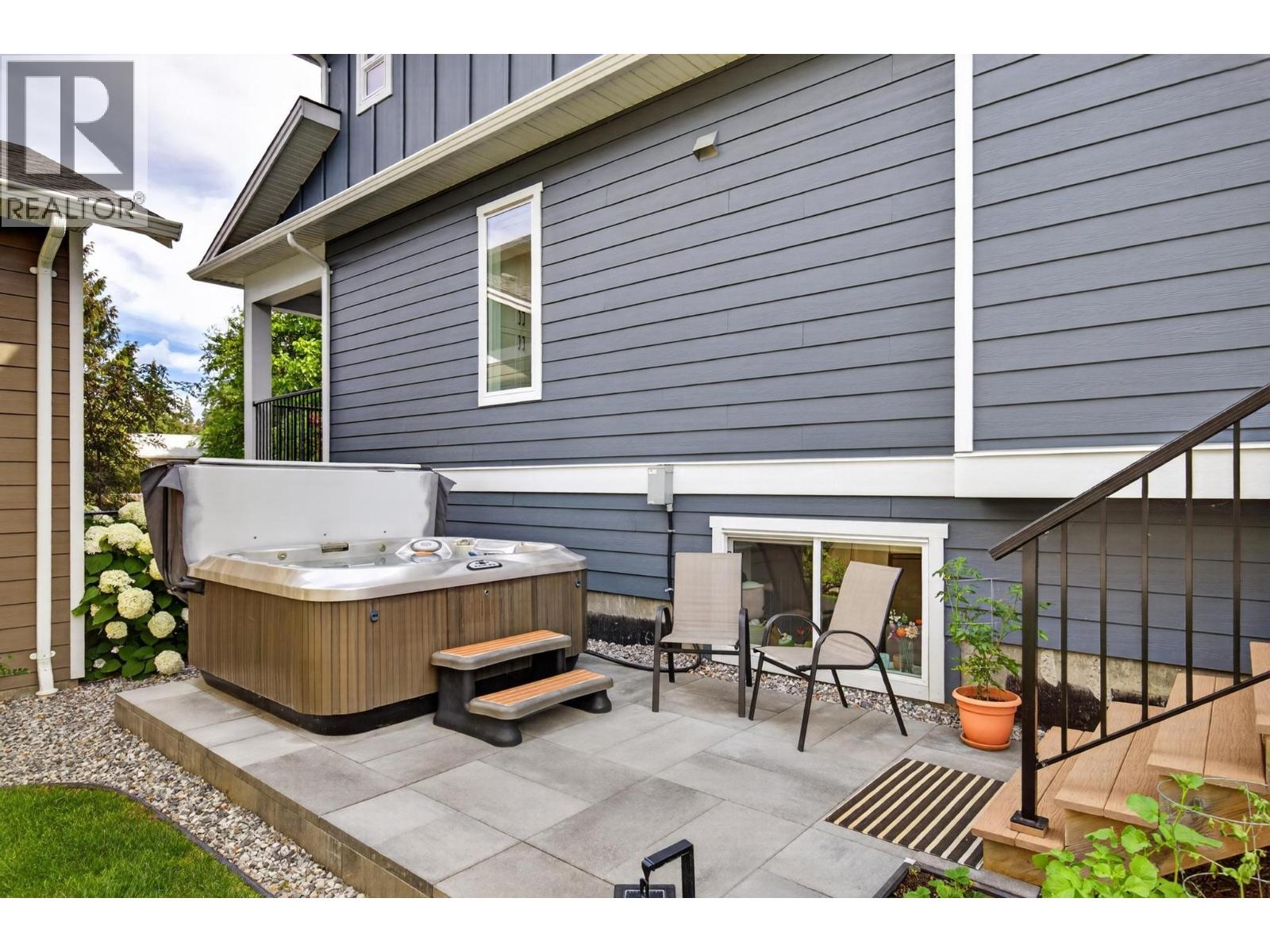 4649 Raymer Road, Kelowna, British Columbia  V1W 1J4 - Photo 13 - 10394270