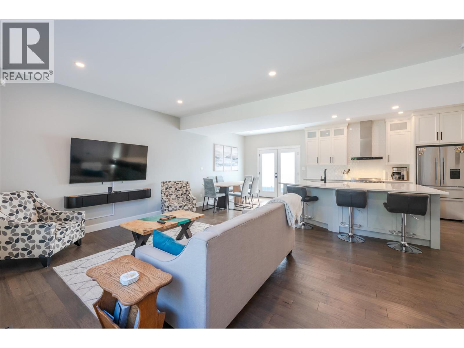 168 Regina Avenue Unit# 104, Penticton, British Columbia  V2A 2K8 - Photo 4 - 10394378