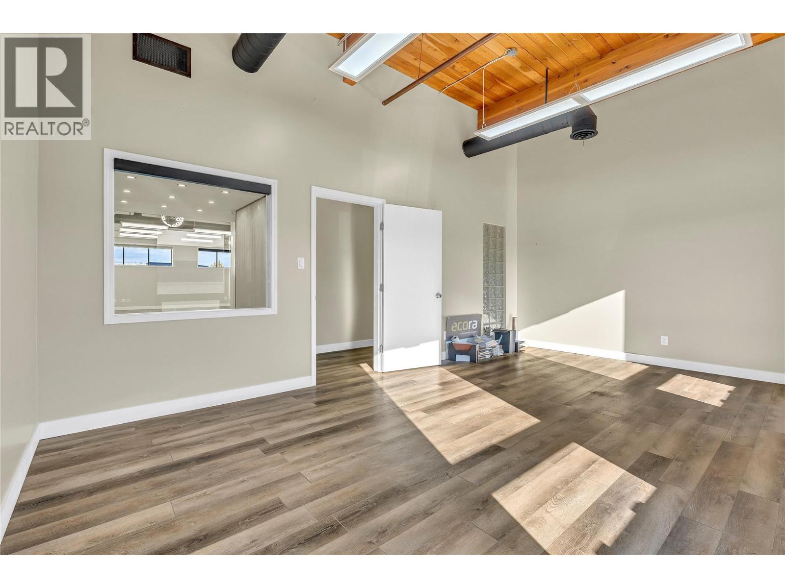 284 Main Street Unit# 210, Penticton, British Columbia  V2A 5B2 - Photo 34 - 10394372