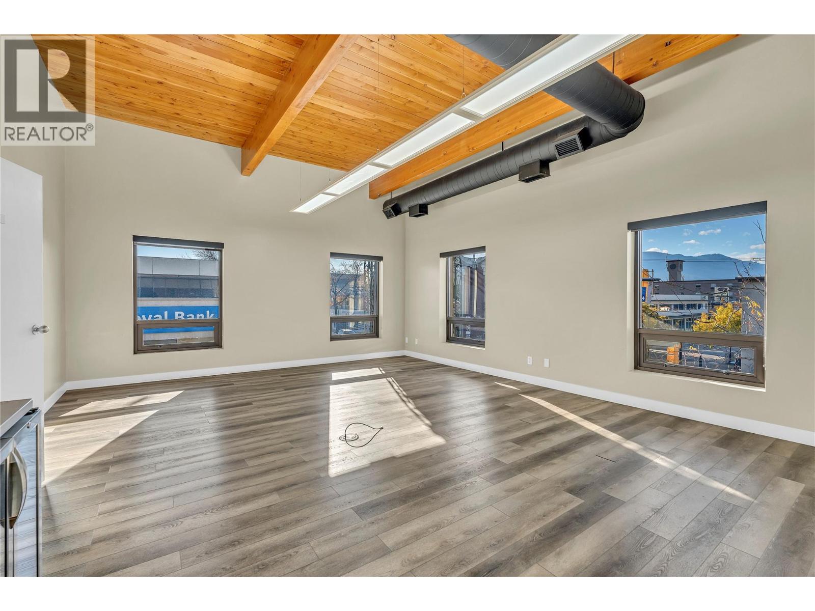 284 Main Street Unit# 210, Penticton, British Columbia  V2A 5B2 - Photo 38 - 10394372