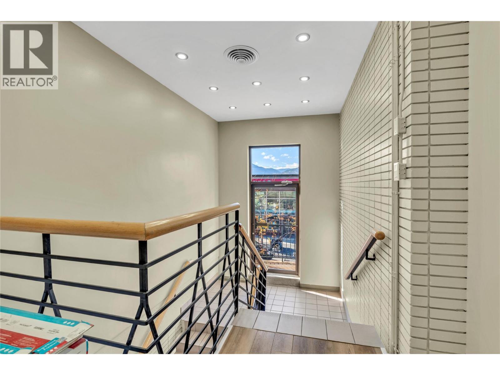 284 Main Street Unit# 210, Penticton, British Columbia  V2A 5B2 - Photo 4 - 10394372