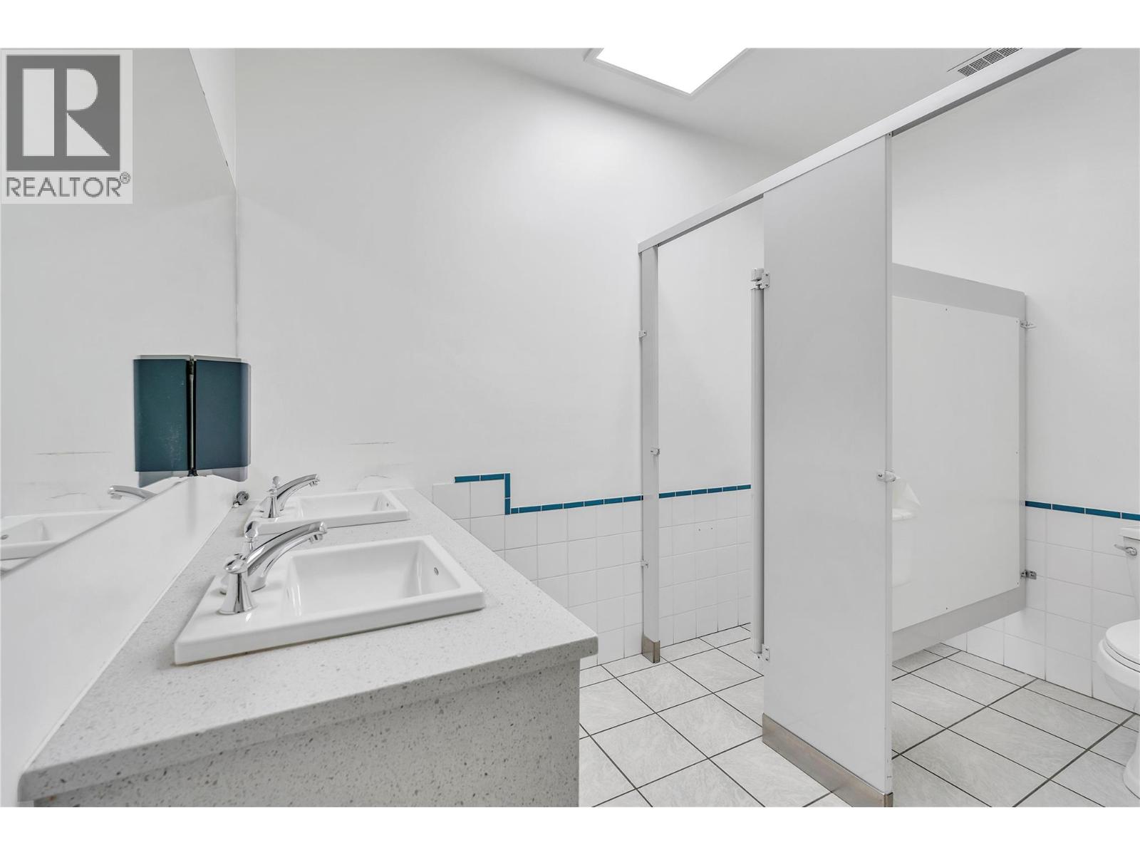 284 Main Street Unit# 210, Penticton, British Columbia  V2A 5B2 - Photo 40 - 10394372