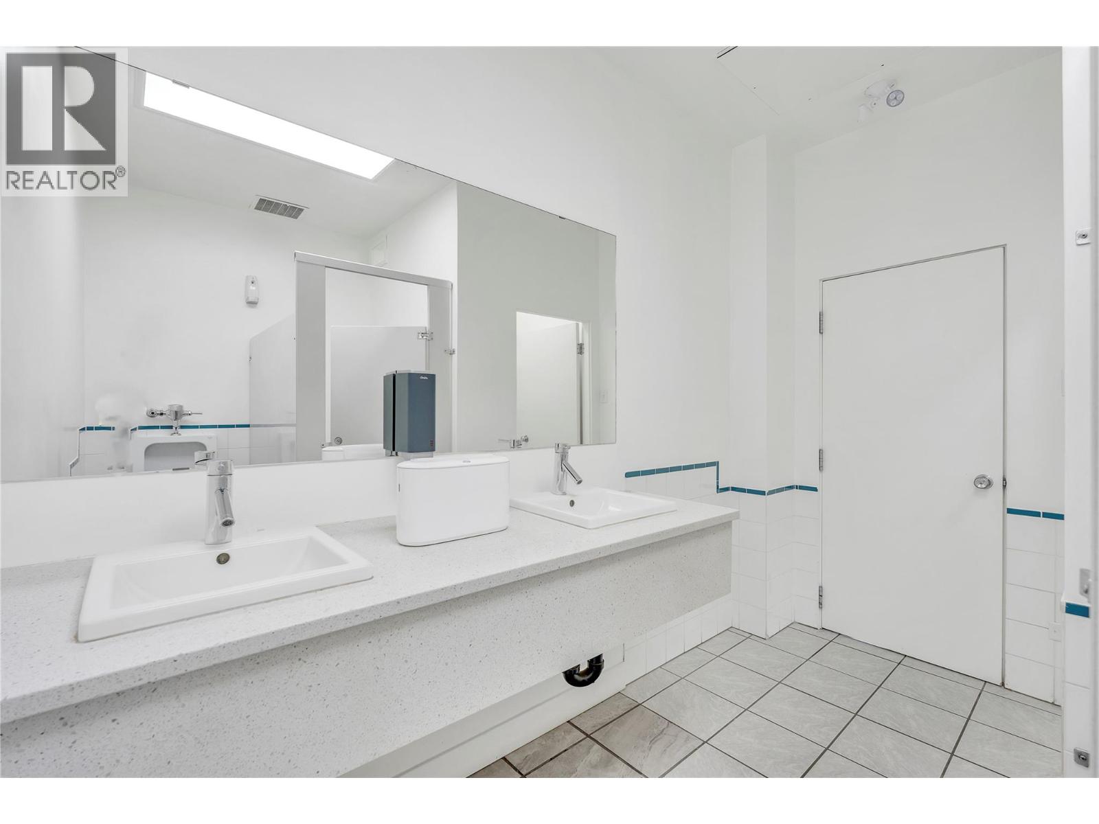 284 Main Street Unit# 210, Penticton, British Columbia  V2A 5B2 - Photo 42 - 10394372