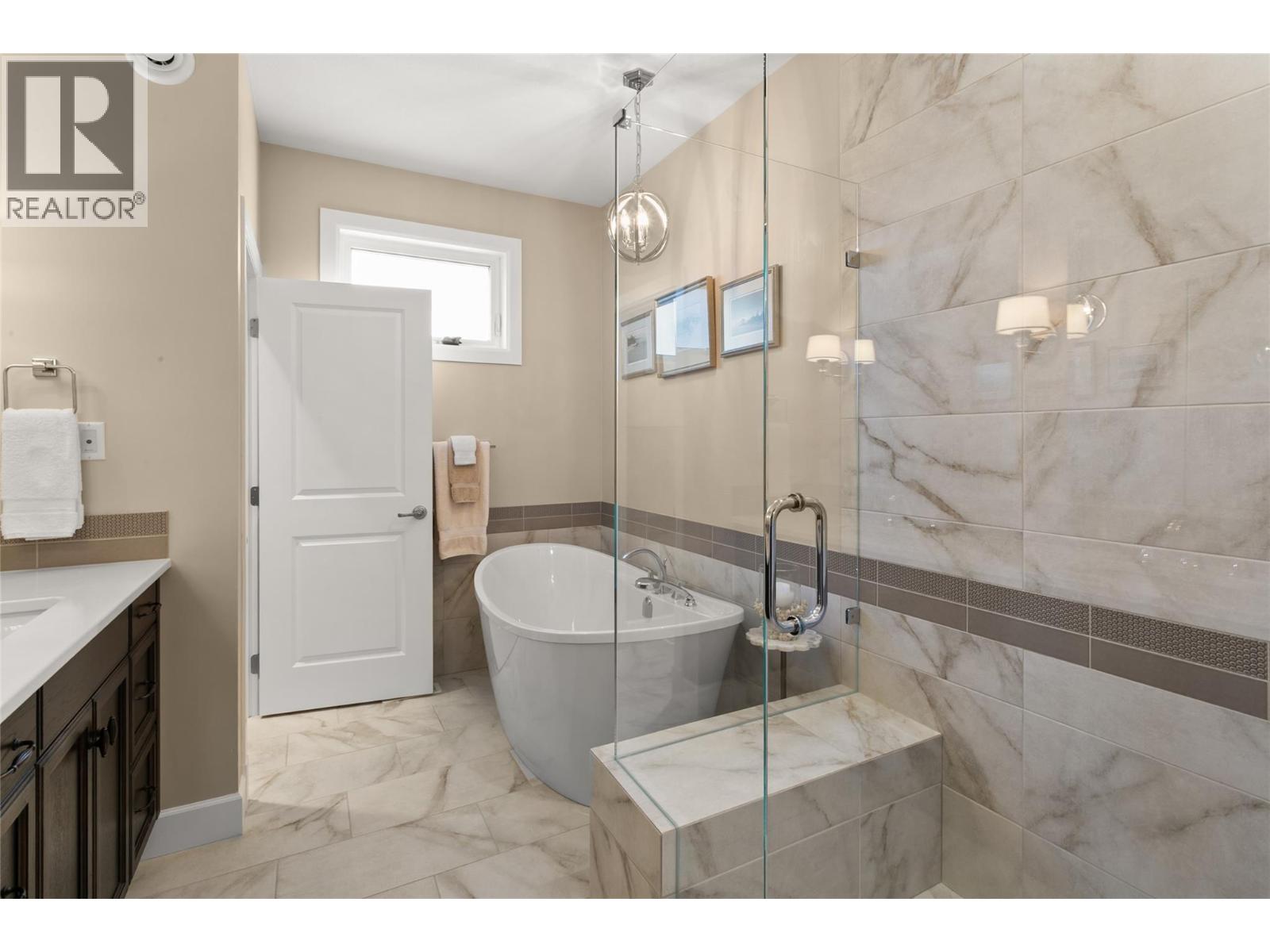165 Summer Wood Drive, Kelowna, British Columbia  V1V 0C9 - Photo 12 - 10394175