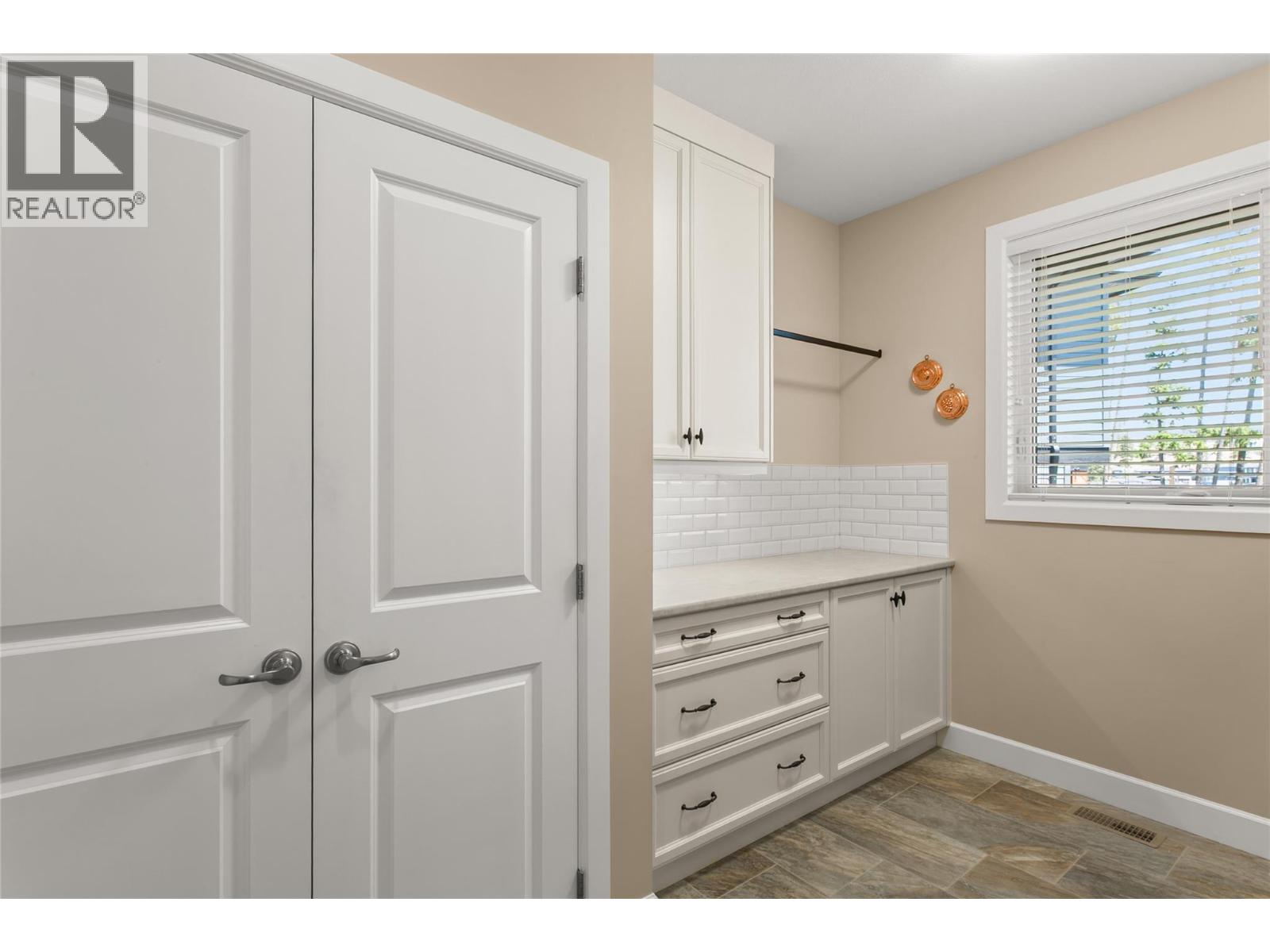 165 Summer Wood Drive, Kelowna, British Columbia  V1V 0C9 - Photo 24 - 10394175