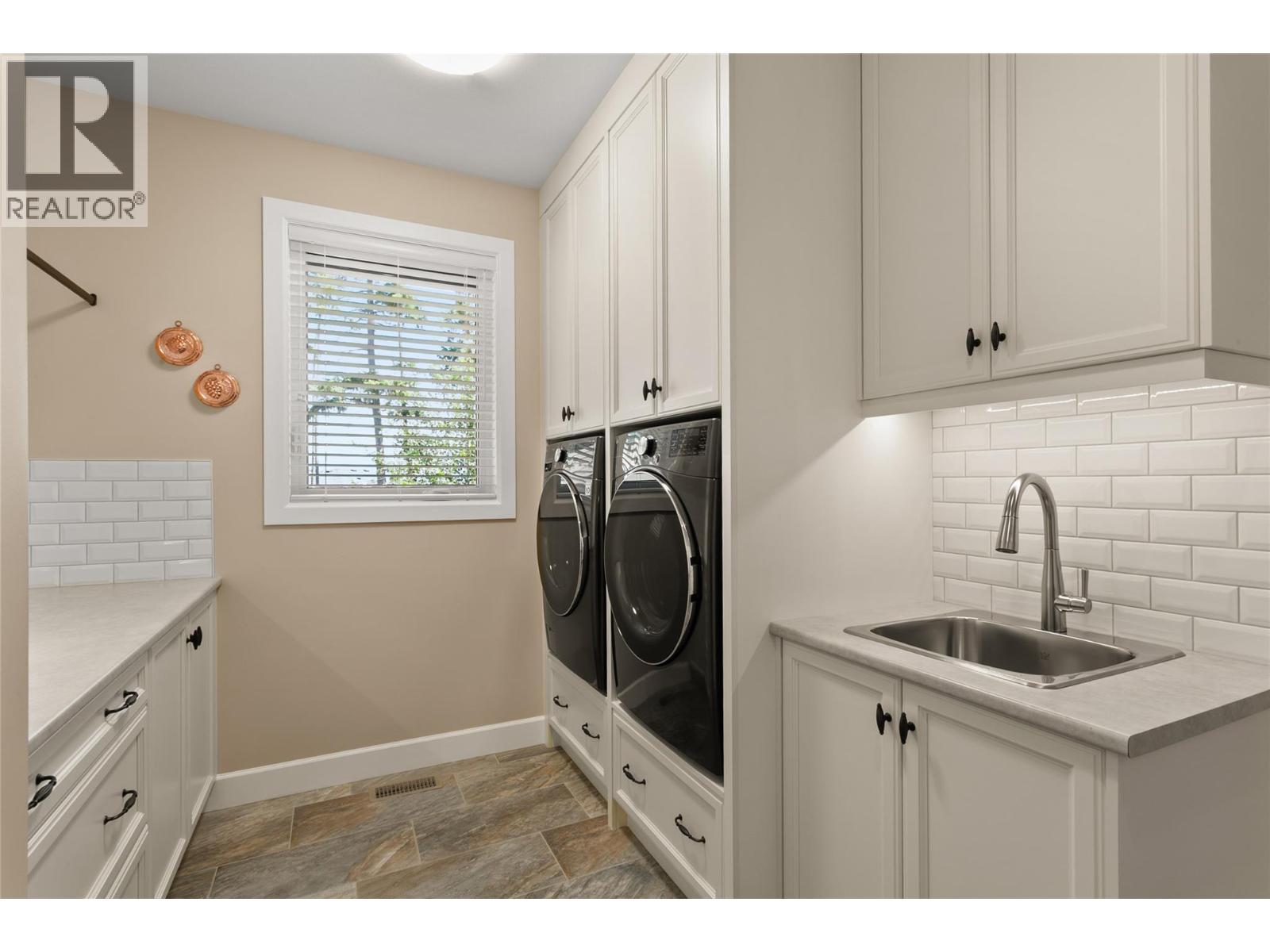 165 Summer Wood Drive, Kelowna, British Columbia  V1V 0C9 - Photo 25 - 10394175