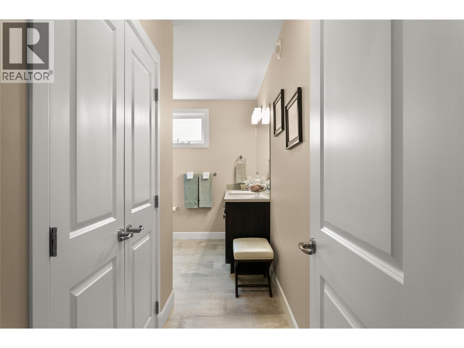 165 Summer Wood Drive, Kelowna, British Columbia  V1V 0C9 - Photo 38 - 10394175