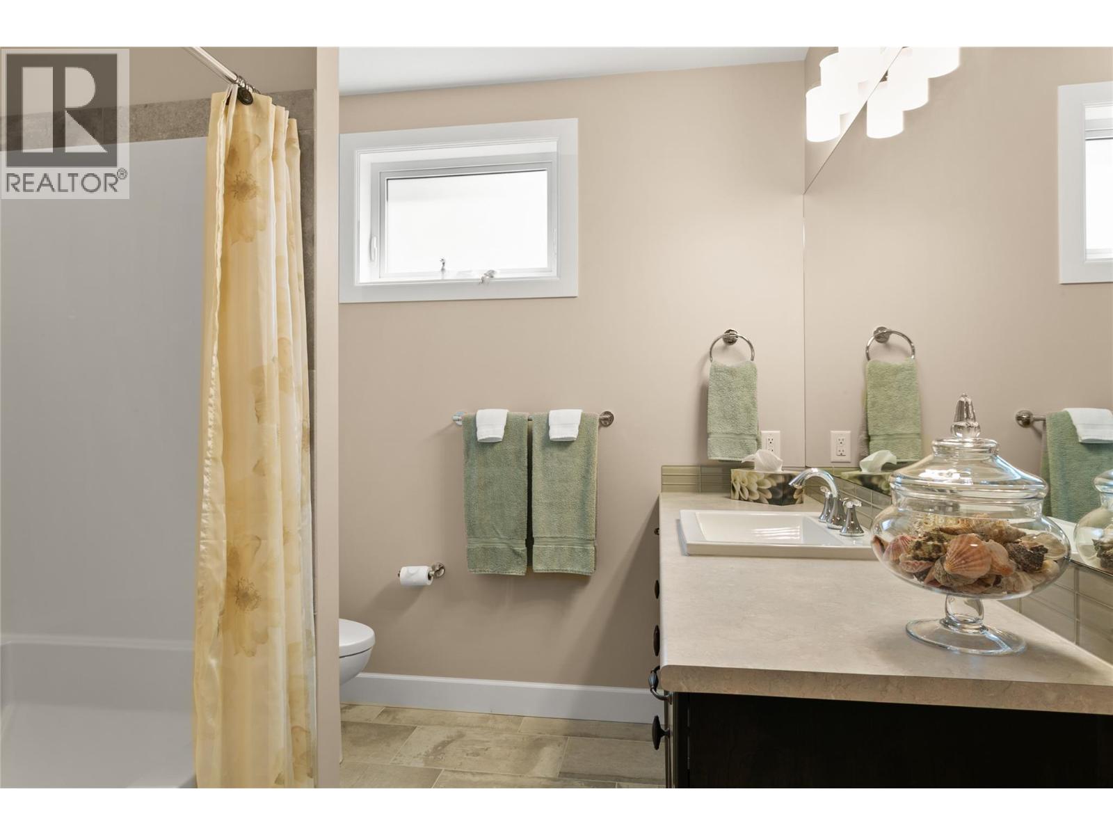 165 Summer Wood Drive, Kelowna, British Columbia  V1V 0C9 - Photo 39 - 10394175