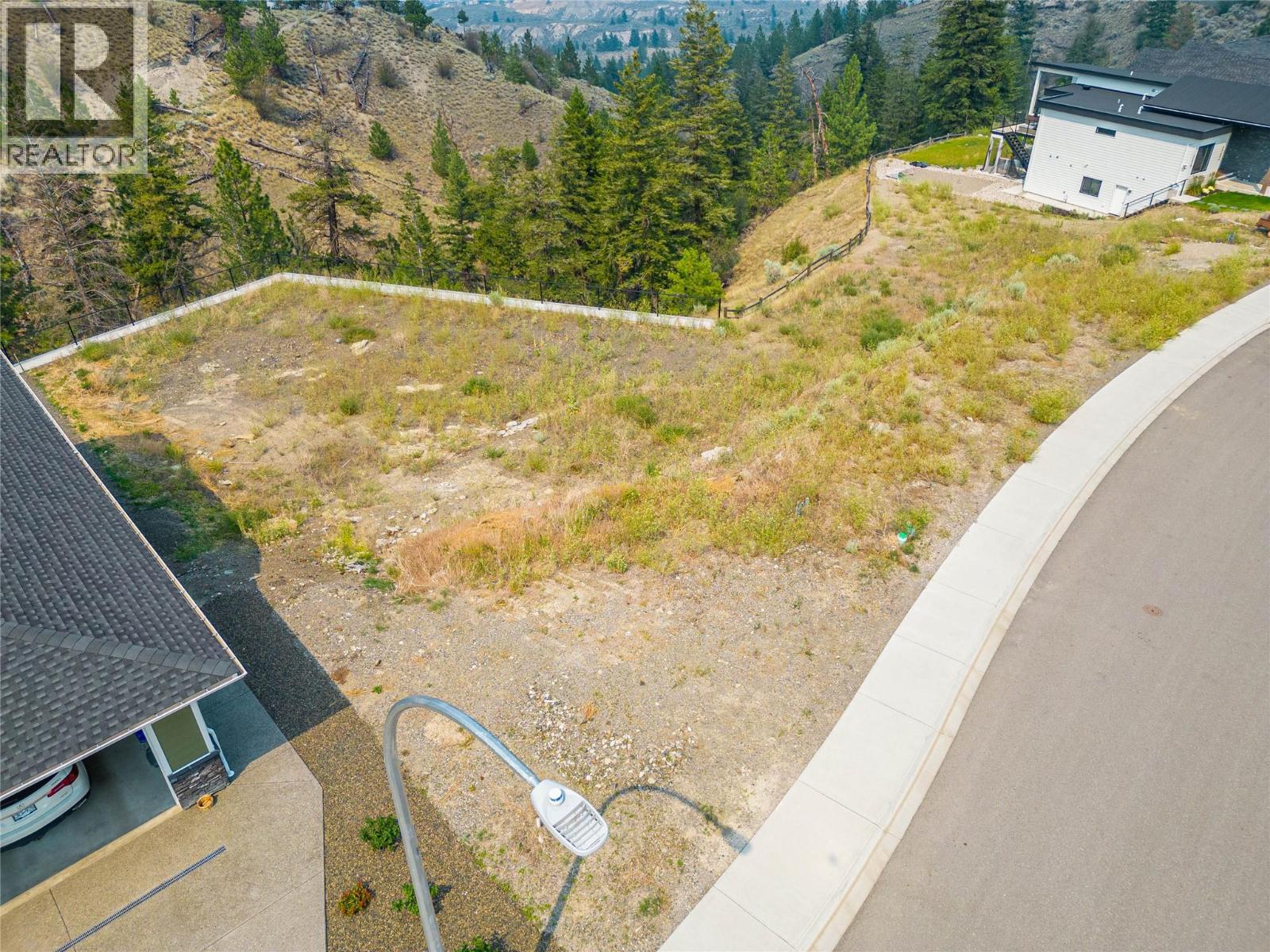 2192 Galore Crescent, Kamloops, British Columbia  V2E 0E4 - Photo 4 - 10394238