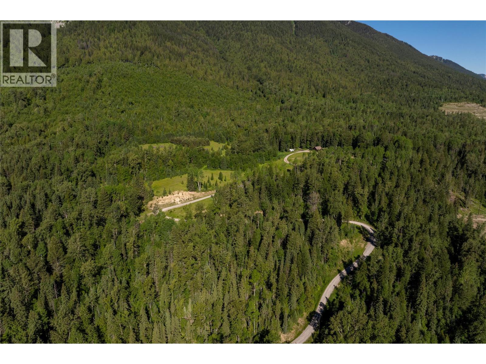 4485 Highway 3, Fernie, British Columbia  V0B 1M1 - Photo 17 - 10394193