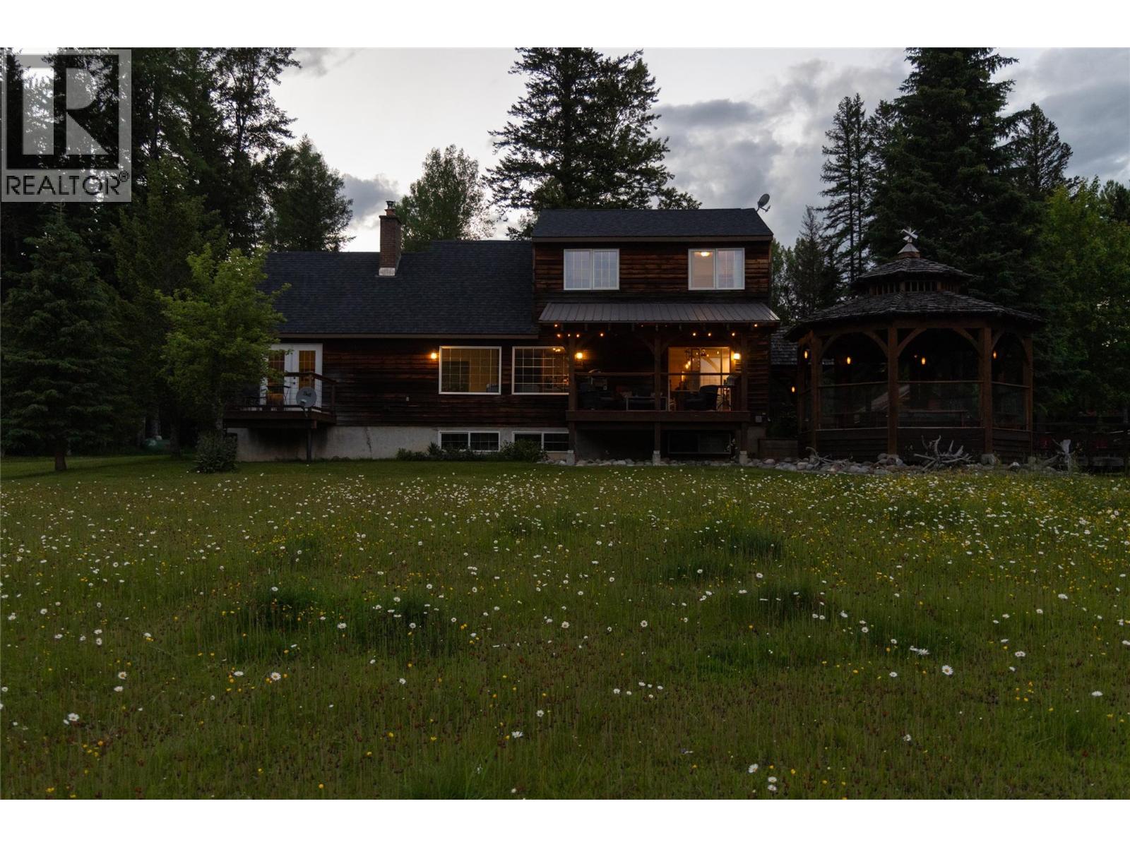 4485 Highway 3, Fernie, British Columbia  V0B 1M1 - Photo 19 - 10394193
