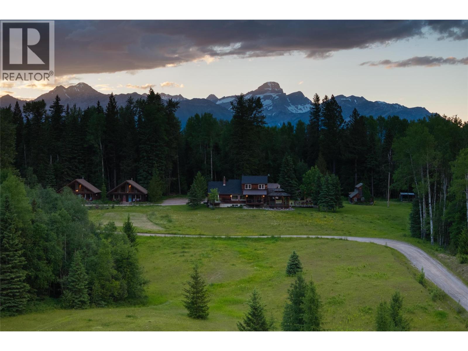 4485 Highway 3, Fernie, British Columbia  V0B 1M1 - Photo 2 - 10394193