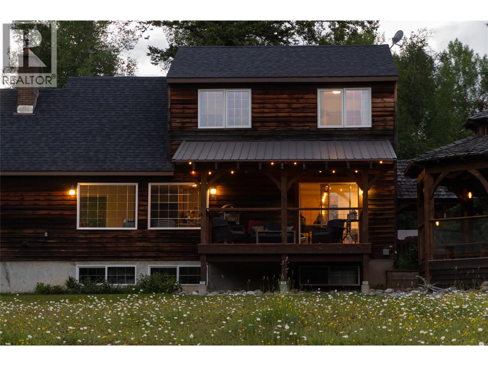 4485 Highway 3, Fernie, British Columbia  V0B 1M1 - Photo 20 - 10394193