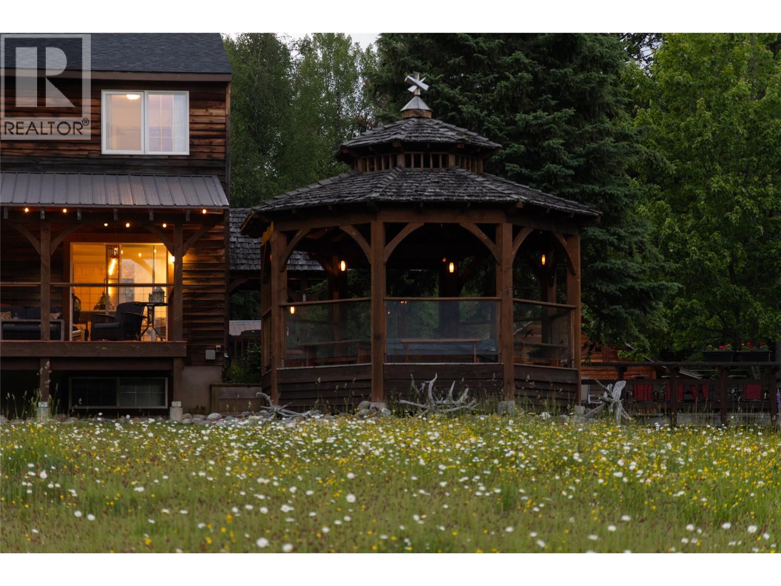 4485 Highway 3, Fernie, British Columbia  V0B 1M1 - Photo 21 - 10394193