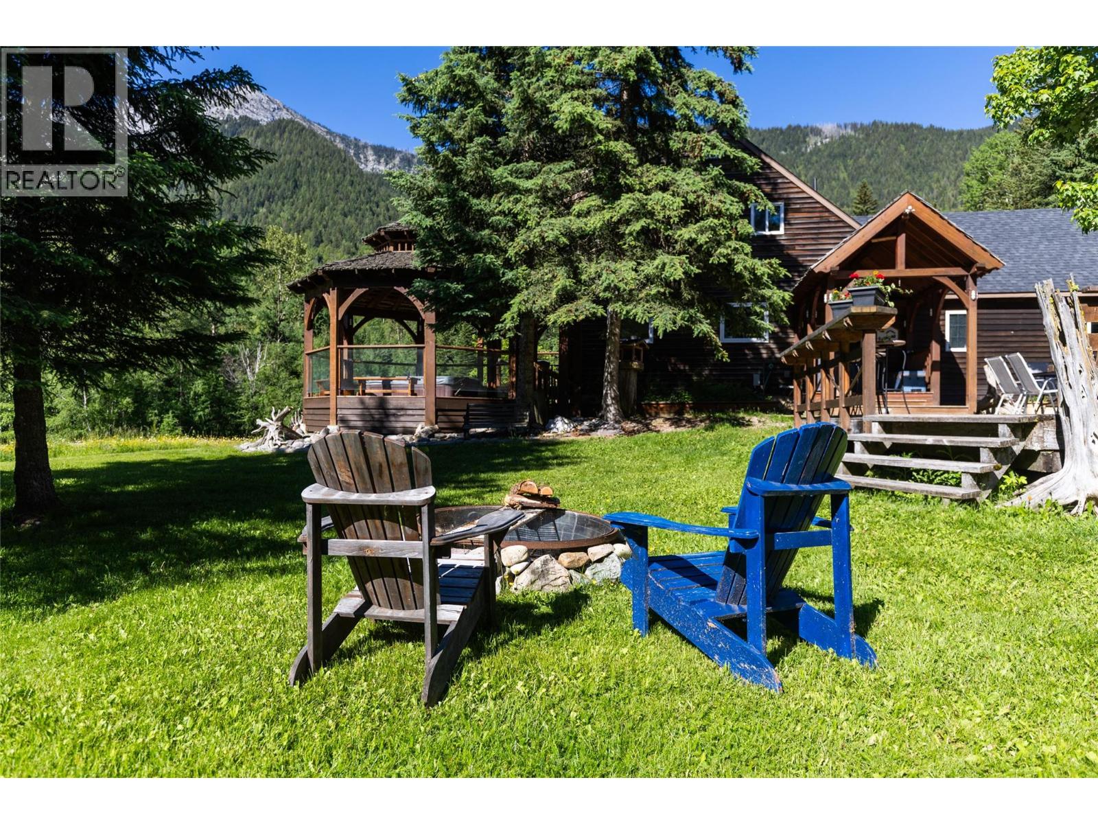 4485 Highway 3, Fernie, British Columbia  V0B 1M1 - Photo 27 - 10394193