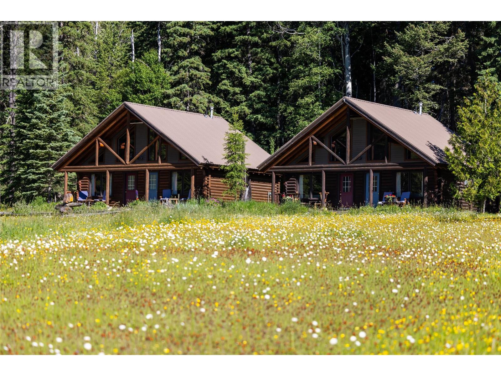 4485 Highway 3, Fernie, British Columbia  V0B 1M1 - Photo 4 - 10394193