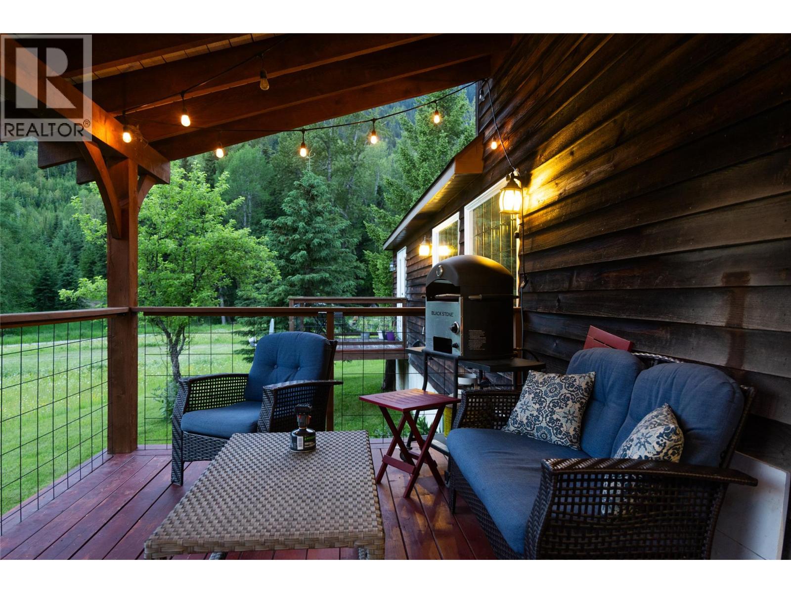 4485 Highway 3, Fernie, British Columbia  V0B 1M1 - Photo 41 - 10394193