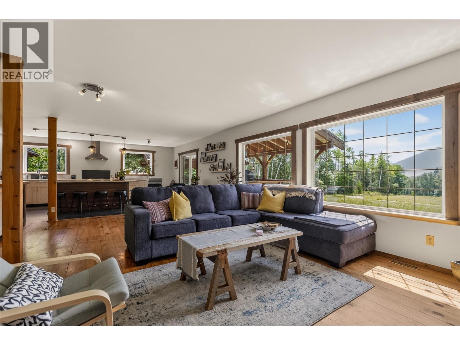 4485 Highway 3, Fernie, British Columbia  V0B 1M1 - Photo 47 - 10394193