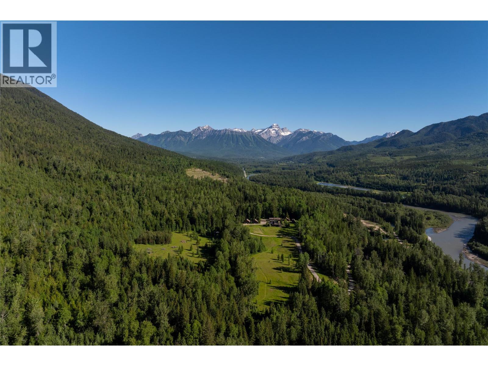 4485 Highway 3, Fernie, British Columbia  V0B 1M1 - Photo 6 - 10394193