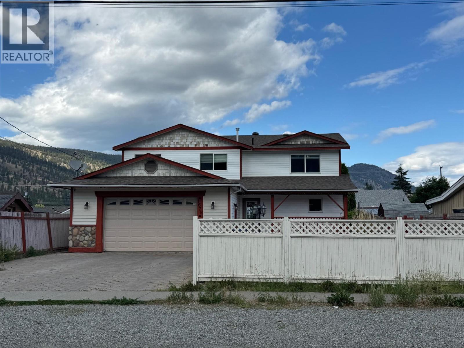1675 Canford Avenue, Merritt, British Columbia  V1K 1B8 - Photo 1 - 10394213
