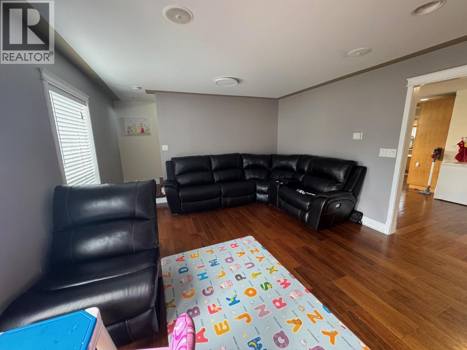 1675 Canford Avenue, Merritt, British Columbia  V1K 1B8 - Photo 4 - 10394213