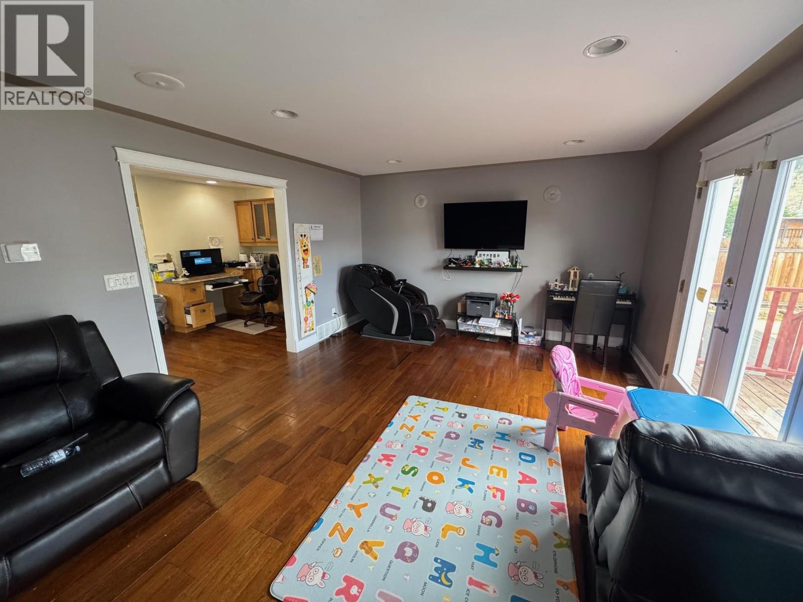 1675 Canford Avenue, Merritt, British Columbia  V1K 1B8 - Photo 5 - 10394213