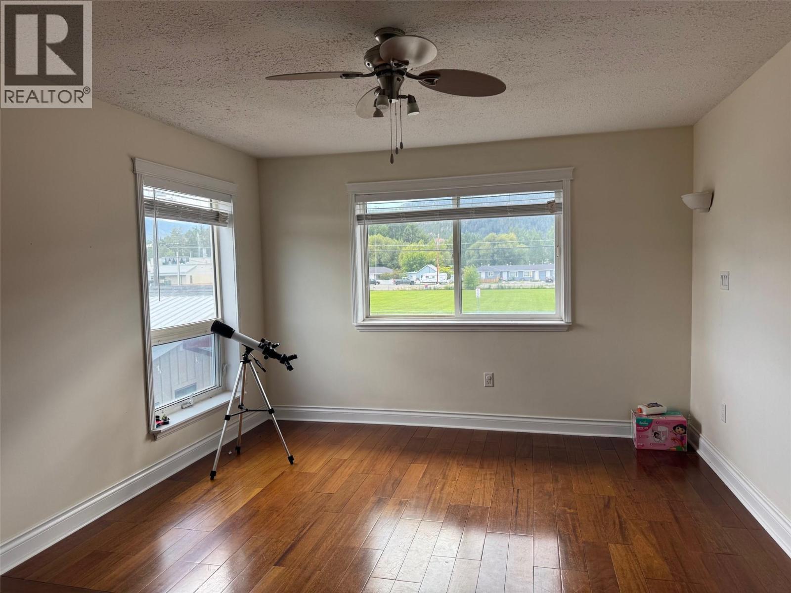1675 Canford Avenue, Merritt, British Columbia  V1K 1B8 - Photo 9 - 10394213