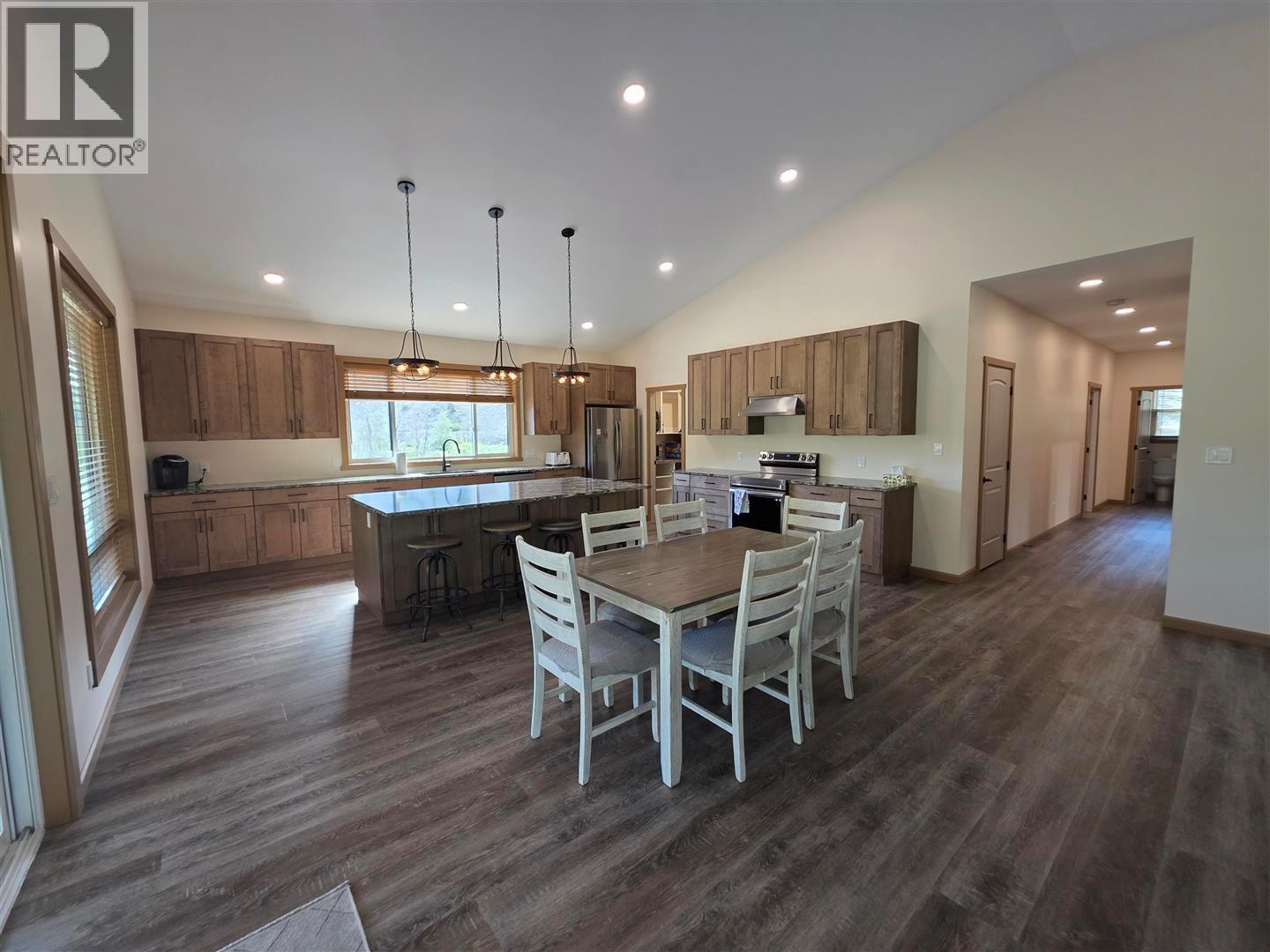 801 Loon Lake Road, Clinton, British Columbia  V0K 1H1 - Photo 21 - 10394429