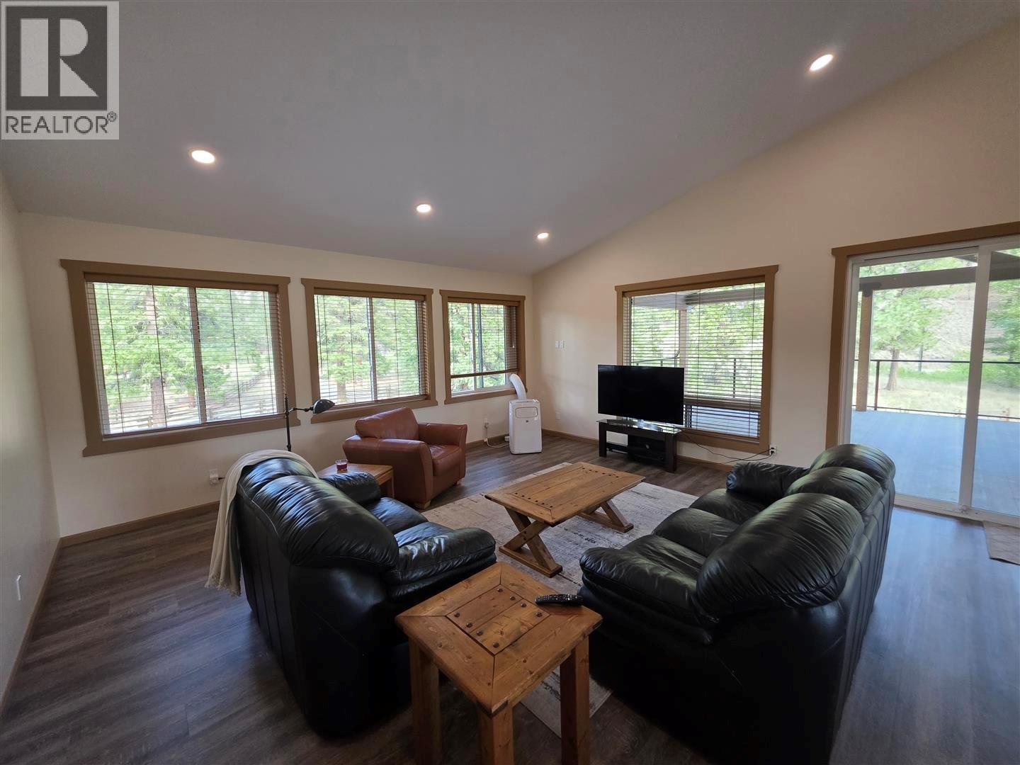 801 Loon Lake Road, Clinton, British Columbia  V0K 1H1 - Photo 22 - 10394429