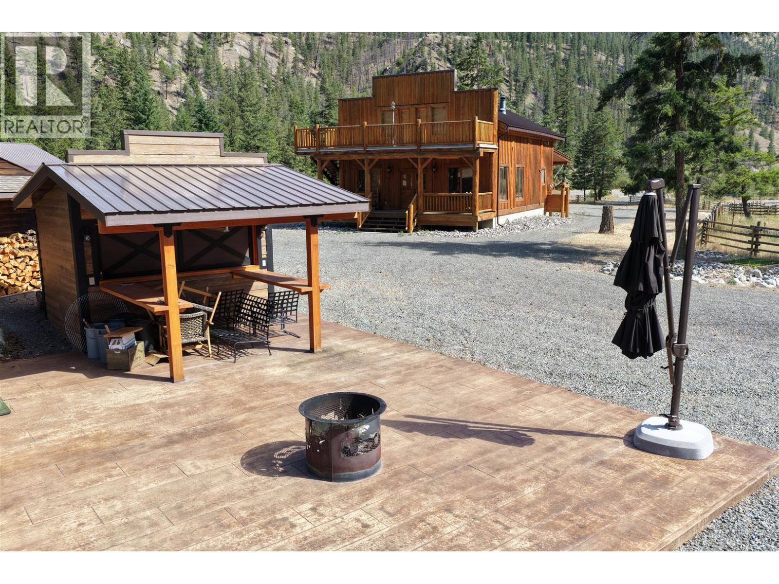 801 Loon Lake Road, Clinton, British Columbia  V0K 1H1 - Photo 37 - 10394429