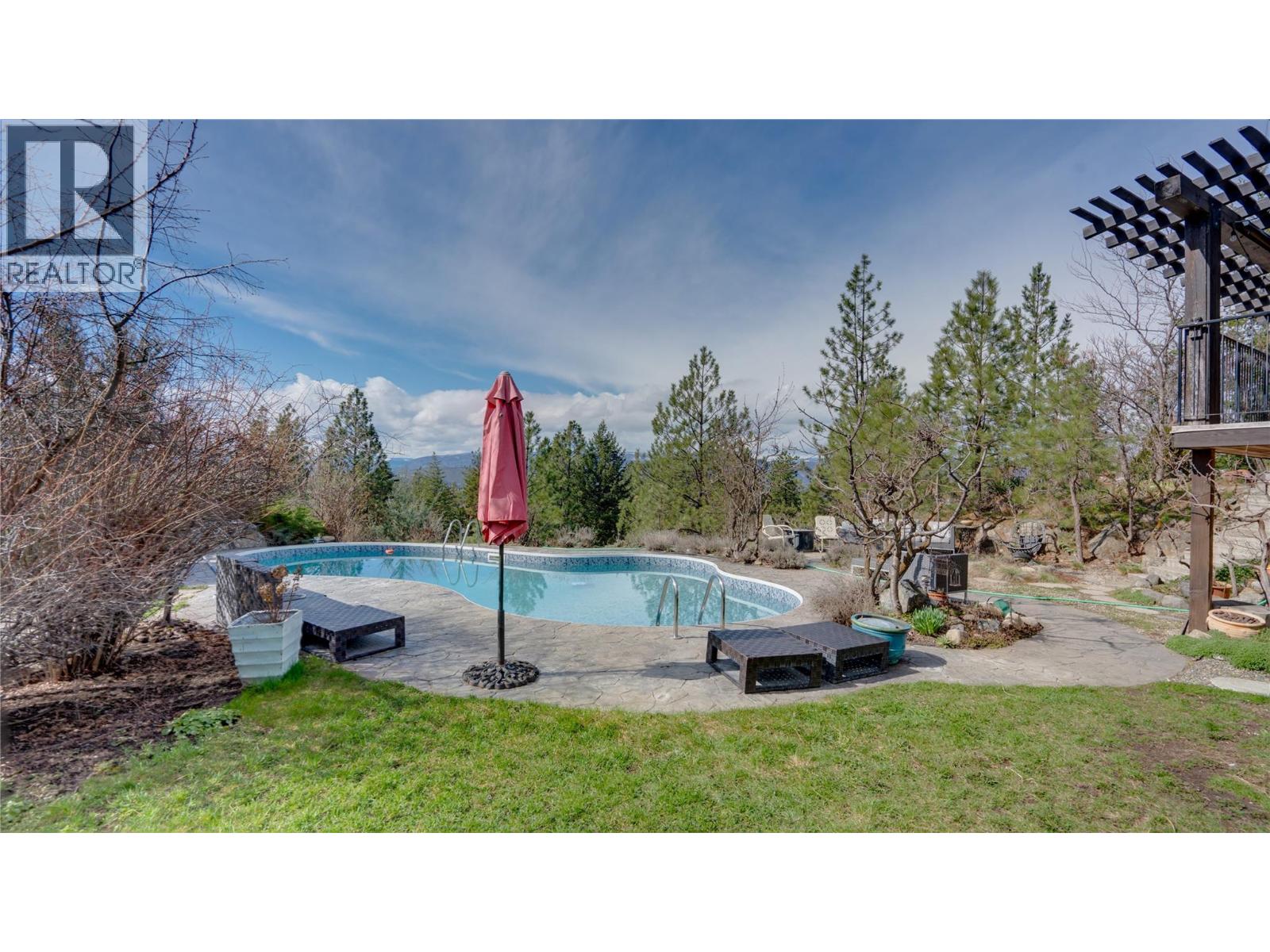 5775 Deadpine Drive, Kelowna, British Columbia  V1P 1A3 - Photo 14 - 10394427